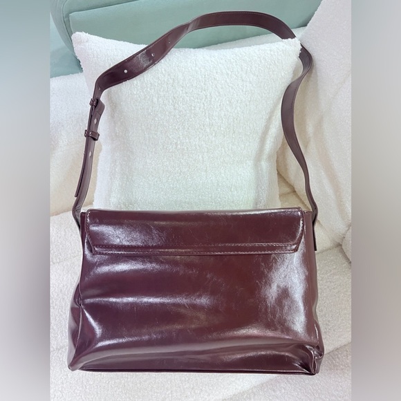 Vintage Chocolate Brown Shoulder Bag | Classic & Elegant - Picture 3 of 16
